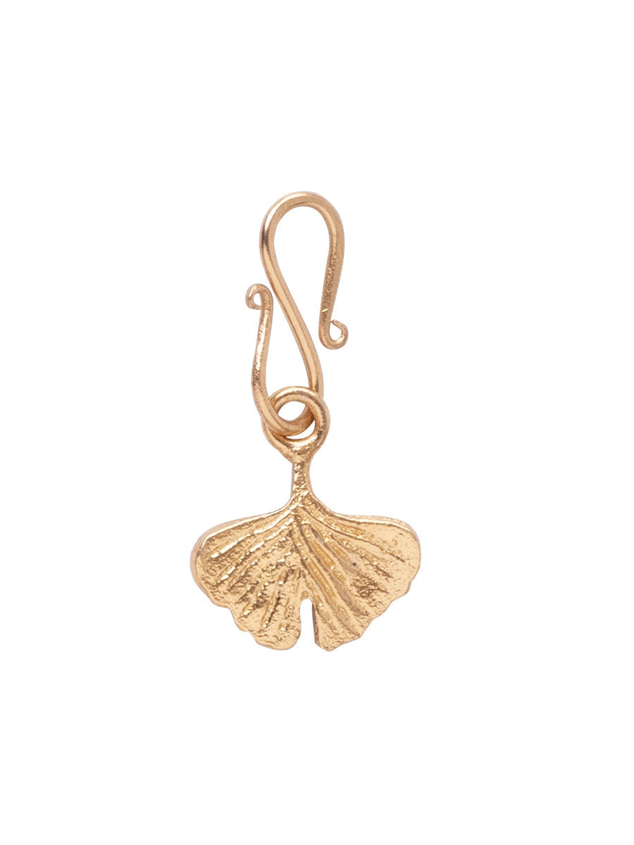 A Beautiful Story Gingko leaf small gold charm