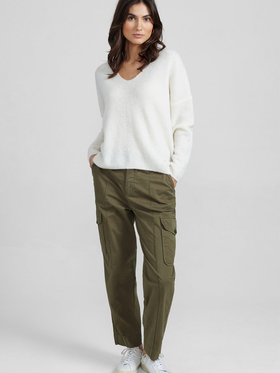 Thora V-Neck Knit Neuleet