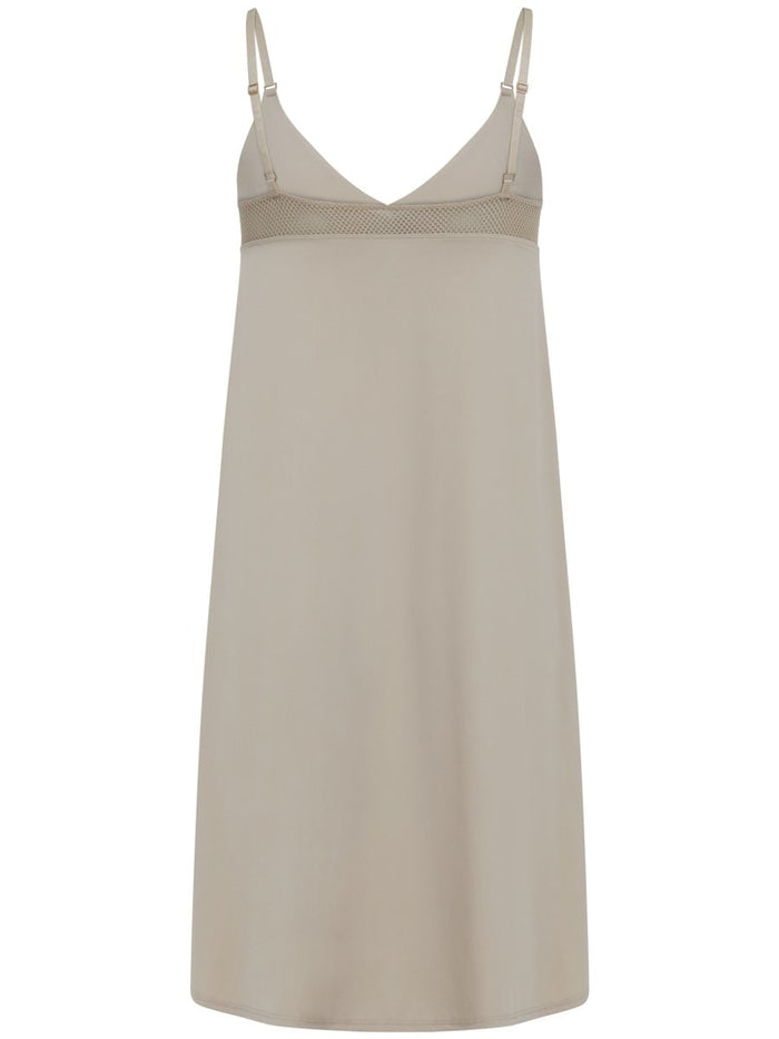 Coster Copenhagen CC Heart slip dress värissä nude