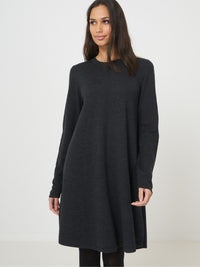 Repeat Cashmere Merino wool dress värissä tummanharmaa